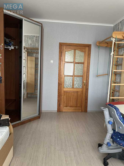 Оренда 2 кімнатної квартири, <a class="location-link" href="/kiev/" title="Недвижимость Київ">Київ</a>, <a class="location-link" href="/kiev/goloseevskij/" title="Недвижимость Голосіївський район">Голосіївський р-н</a>, Академіка Заболотного вул., 112 (изображение 8)