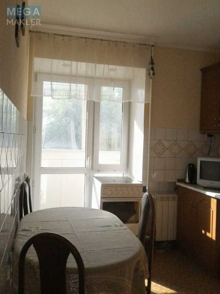 Продаж 3 кімнатної квартири (74/42/8), 2 пов. 16 пов. будинку, <a class="location-link" href="/kiev/" title="Недвижимость Київ">Київ</a>, <a class="location-link" href="/kiev/shevchenkovskij/" title="Недвижимость Шевченківський район">Шевченківський р-н</a>, Деревлянська вул., 6/2 (изображение 4)