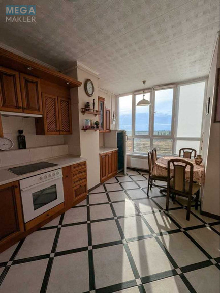 Продаж 5 кімнатної квартири (102/63/13), 9 пов. 10 пов. будинку, <a class="location-link" href="/petropavlovskaya-borshagovka/" title="Недвижимость Петропавлівська Борщагівка">Петропавлівська Борщагівка</a>, Миру, 9 (изображение 3)