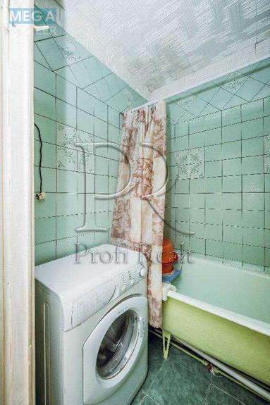 Продаж 3 кімнатної квартири (82/44/9), 10 пов. 16 пов. будинку, <a class="location-link" href="/kiev/" title="Недвижимость Київ">Київ</a>, <a class="location-link" href="/kiev/svyatoshinskij/" title="Недвижимость Святошинський район">Святошинський р-н</a>, Підлісна вулиця, 2 (изображение 15)