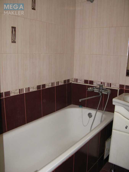 Оренда 2 кімнатної квартири, <a class="location-link" href="/kiev/" title="Недвижимость Київ">Київ</a>, <a class="location-link" href="/kiev/goloseevskij/" title="Недвижимость Голосіївський район">Голосіївський р-н</a>, Саперно-Слободская ул. (изображение 13)