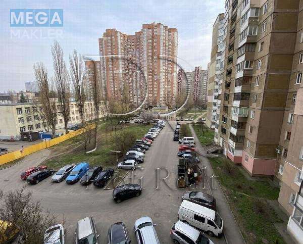 Продаж 3 кімнатної квартири (74/42/8), 5 пов. 13 пов. будинку, <a class="location-link" href="/kiev/" title="Недвижимость Київ">Київ</a>, <a class="location-link" href="/kiev/svyatoshinskij/" title="Недвижимость Святошинський район">Святошинський р-н</a>, Чорнобильська вулиця, 24/26 (изображение 12)