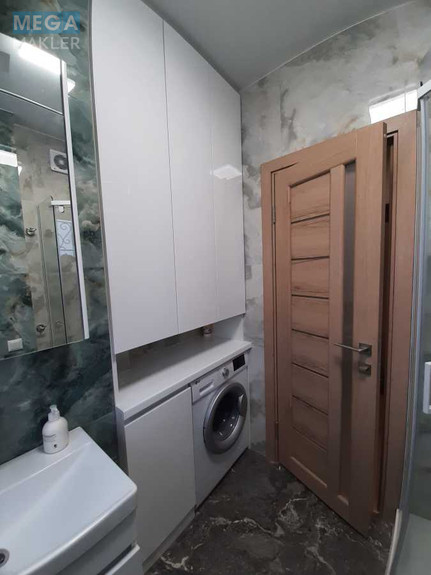 Оренда 1 кімнатної квартири, <a class="location-link" href="/kiev/" title="Недвижимость Київ">Київ</a>, <a class="location-link" href="/kiev/goloseevskij/" title="Недвижимость Голосіївський район">Голосіївський р-н</a>, Михаила Максимовича ул., 24 (изображение 15)