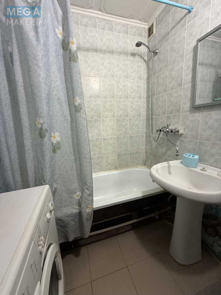 Продаж 3 кімнатної квартири (70/42/8), 9 пов. 10 пов. будинку, <a class="location-link" href="/brovary/" title="Недвижимость Бровари">Бровари</a>, Симона Петлюри, 17А (изображение 4)