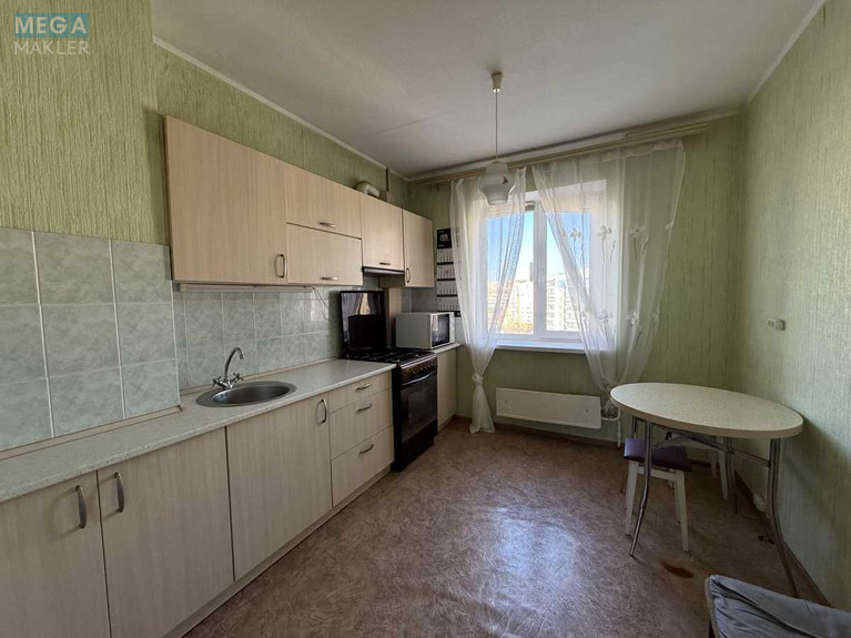 Продаж 3 кімнатної квартири (70/42/8), 9 пов. 10 пов. будинку, <a class="location-link" href="/brovary/" title="Недвижимость Бровари">Бровари</a>, Симона Петлюри, 17А (изображение 12)