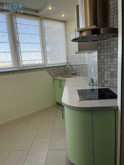 Продаж 2 кімнатної квартири (65/40/10), 17 пов. 23 пов. будинку, <a class="location-link" href="/kiev/" title="Недвижимость Київ">Київ</a>, <a class="location-link" href="/kiev/zavodskoj/" title="Недвижимость Заводской район">Заводской р-н</a>, Саперно-Слобідський проїзд, 22 (изображение 8)