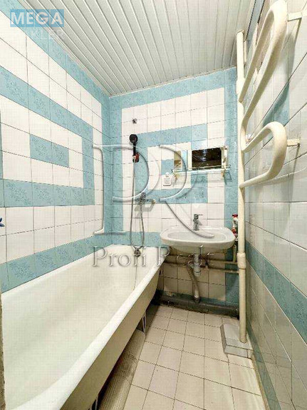 Продаж 1 кімнатної квартири (42/19/8), 5 пов. 9 пов. будинку, <a class="location-link" href="/kiev/" title="Недвижимость Київ">Київ</a>, <a class="location-link" href="/kiev/shevchenkovskij/" title="Недвижимость Шевченківський район">Шевченківський р-н</a>, Януша Корчака вулиця, 20А (изображение 14)