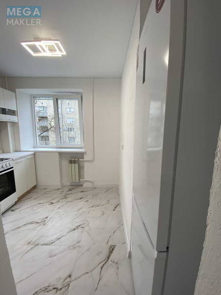 Продаж 2 кімнатної квартири (44/25/6), 3 пов. 5 пов. будинку, <a class="location-link" href="/ivano-frankovsk/" title="Недвижимость Івано-Франківськ">Івано-Франківськ</a>, Нова, 19 (изображение 10)