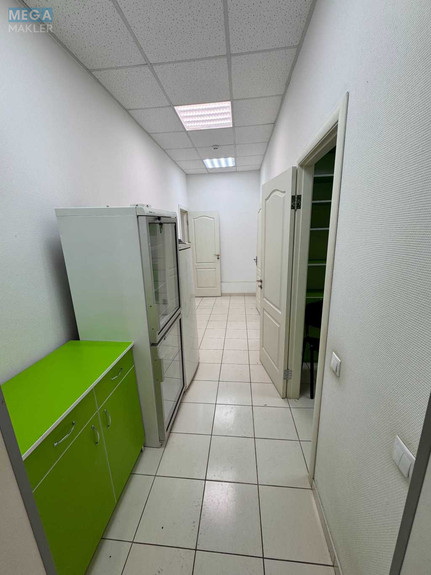 Продаж комерційної нерухомості, 75 кв.м, под офис, <a class="location-link" href="/kiev/" title="Недвижимость Київ">Київ</a>, <a class="location-link" href="/kiev/svyatoshinskij/" title="Недвижимость Святошинський район">Святошинський р-н</a>, Клавдіївська вул., 40д (изображение 5)