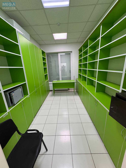 Продаж комерційної нерухомості, 75 кв.м, под офис, <a class="location-link" href="/kiev/" title="Недвижимость Київ">Київ</a>, <a class="location-link" href="/kiev/svyatoshinskij/" title="Недвижимость Святошинський район">Святошинський р-н</a>, Клавдіївська вул., 40д (изображение 6)