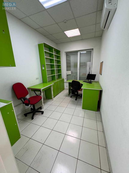 Продаж комерційної нерухомості, 75 кв.м, под офис, <a class="location-link" href="/kiev/" title="Недвижимость Київ">Київ</a>, <a class="location-link" href="/kiev/svyatoshinskij/" title="Недвижимость Святошинський район">Святошинський р-н</a>, Клавдіївська вул., 40д (изображение 7)
