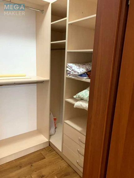 Оренда 2 кімнатної квартири, <a class="location-link" href="/kiev/" title="Недвижимость Київ">Київ</a>, <a class="location-link" href="/kiev/darnickij/" title="Недвижимость Дарницький район">Дарницький р-н</a>, Здолбуновская ул., 13 (изображение 17)