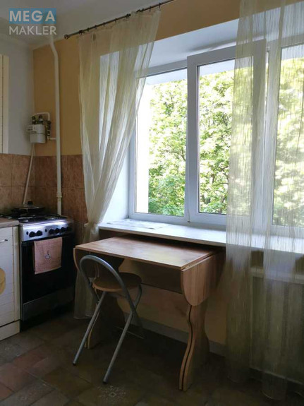 Оренда 2 кімнатної квартири, <a class="location-link" href="/kiev/" title="Недвижимость Київ">Київ</a>, <a class="location-link" href="/kiev/pecherskij/" title="Недвижимость Печерський район">Печерський р-н</a>, Дружби Народів бульв., 28А (изображение 9)