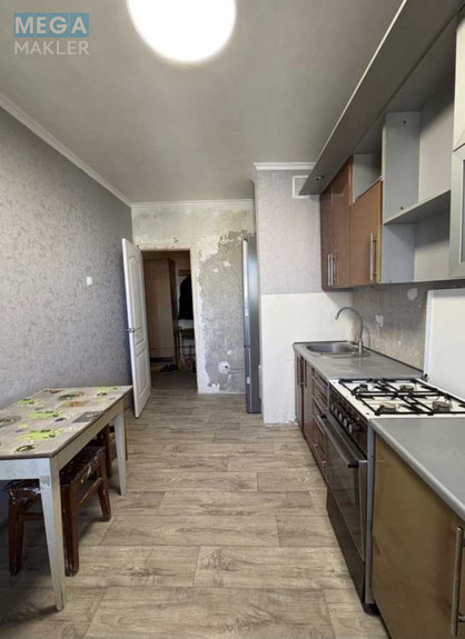Продаж 3 кімнатної квартири (62/39/8), 8 пов. 9 пов. будинку, <a class="location-link" href="/chernigov/" title="Недвижимость Чернігів">Чернігів</a>, <a class="location-link" href="/chernigov/desnyanskij/" title="Недвижимость Деснянський район">Деснянський р-н</a>, Паркова, 7 (изображение 10)