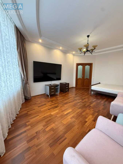 Продаж 3 кімнатної квартири (110/61/14,5), 8 пов. 12 пов. будинку, <a class="location-link" href="/kiev/" title="Недвижимость Київ">Київ</a>, <a class="location-link" href="/kiev/goloseevskij/" title="Недвижимость Голосіївський район">Голосіївський р-н</a>, Антоновича вул., 103 (изображение 3)