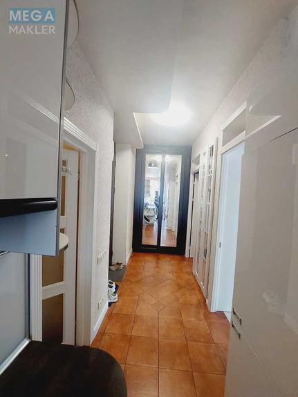 Оренда 2 кімнатної квартири, <a class="location-link" href="/kiev/" title="Недвижимость Київ">Київ</a>, <a class="location-link" href="/kiev/podolskij/" title="Недвижимость Подільський район">Подільський р-н</a>, Братская ул., 10 (изображение 11)