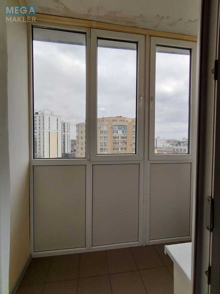 Продаж 3 кімнатної квартири (62/37/8), 8 пов. 9 пов. будинку, <a class="location-link" href="/lutsk/" title="Недвижимость Луцьк">Луцьк</a>, Дубнівська, 12 (изображение 7)