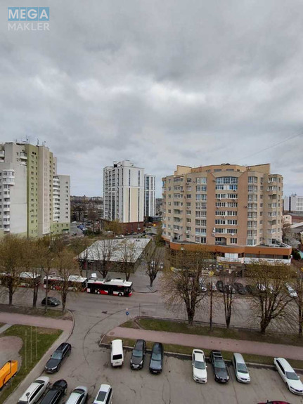 Продаж 3 кімнатної квартири (62/37/8), 8 пов. 9 пов. будинку, <a class="location-link" href="/lutsk/" title="Недвижимость Луцьк">Луцьк</a>, Дубнівська, 12 (изображение 8)