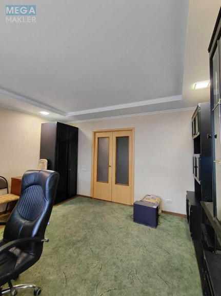 Продаж 3 кімнатної квартири (62/37/8), 8 пов. 9 пов. будинку, <a class="location-link" href="/lutsk/" title="Недвижимость Луцьк">Луцьк</a>, Дубнівська, 12 (изображение 10)