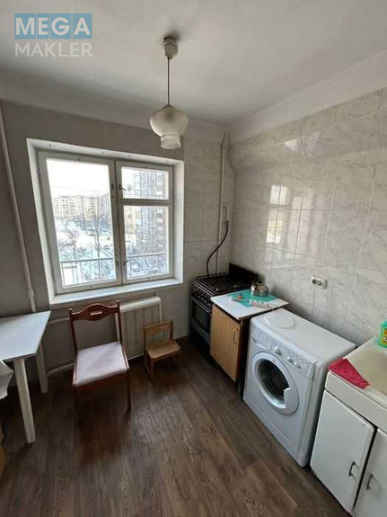 Продаж 1 кімнатної квартири (31,5/14,7/6,6), 4 пов. 9 пов. будинку, <a class="location-link" href="/kiev/" title="Недвижимость Київ">Київ</a>, <a class="location-link" href="/kiev/obolonskij/" title="Недвижимость Оболонський район">Оболонський р-н</a>, Лайоша Гавро ул., 4 (изображение 3)