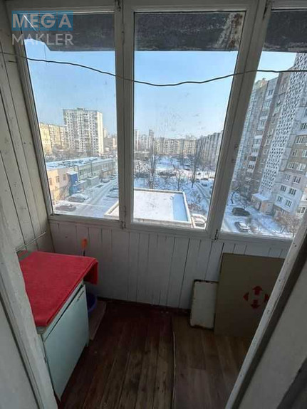 Продаж 1 кімнатної квартири (31,5/14,7/6,6), 4 пов. 9 пов. будинку, <a class="location-link" href="/kiev/" title="Недвижимость Київ">Київ</a>, <a class="location-link" href="/kiev/obolonskij/" title="Недвижимость Оболонський район">Оболонський р-н</a>, Лайоша Гавро ул., 4 (изображение 9)