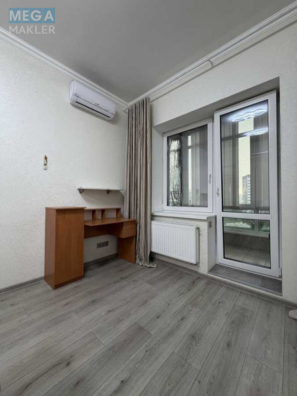 Оренда 1 кімнатної квартири, <a class="location-link" href="/kiev/" title="Недвижимость Київ">Київ</a>, <a class="location-link" href="/kiev/svyatoshinskij/" title="Недвижимость Святошинський район">Святошинський р-н</a>, Академіка Єфремова вул., 8а (изображение 4)