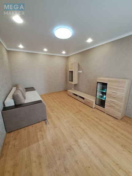 Оренда 2 кімнатної квартири, <a class="location-link" href="/kiev/" title="Недвижимость Київ">Київ</a>, <a class="location-link" href="/kiev/solomenskij/" title="Недвижимость Солом'янський район">Солом'янський р-н</a>, Кадетський Гай вул., 10 (изображение 3)