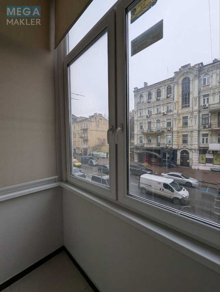 Оренда комерційної нерухомості, 98 кв.м, под офис, <a class="location-link" href="/kiev/" title="Недвижимость Київ">Київ</a>, <a class="location-link" href="/kiev/pecherskij/" title="Недвижимость Печерський район">Печерський р-н</a>, Шота Руставелі вул., 1 (изображение 5)