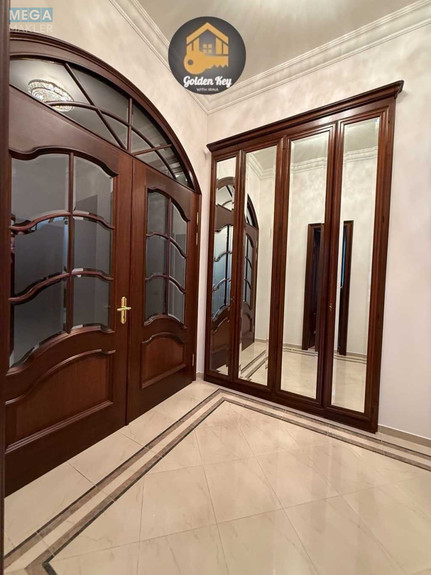 Оренда 5 кімнатної квартири, <a class="location-link" href="/kiev/" title="Недвижимость Київ">Київ</a>, <a class="location-link" href="/kiev/pecherskij/" title="Недвижимость Печерський район">Печерський р-н</a>, Академіка Богомольця вул., 5 (изображение 2)