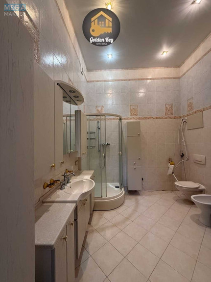 Оренда 5 кімнатної квартири, <a class="location-link" href="/kiev/" title="Недвижимость Київ">Київ</a>, <a class="location-link" href="/kiev/pecherskij/" title="Недвижимость Печерський район">Печерський р-н</a>, Академіка Богомольця вул., 5 (изображение 8)