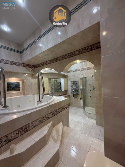 Оренда 5 кімнатної квартири, <a class="location-link" href="/kiev/" title="Недвижимость Київ">Київ</a>, <a class="location-link" href="/kiev/pecherskij/" title="Недвижимость Печерський район">Печерський р-н</a>, Академіка Богомольця вул., 5 (изображение 14)