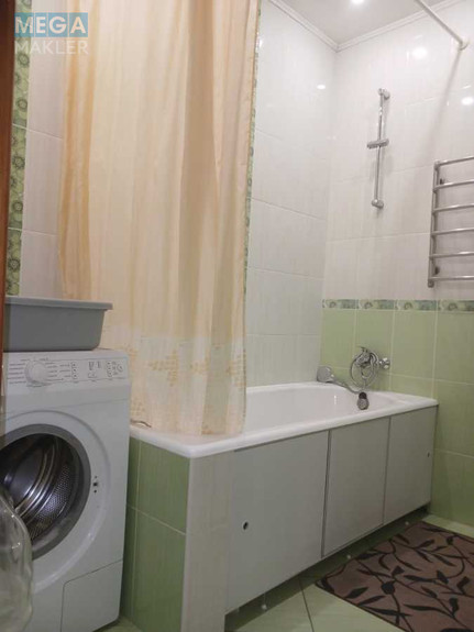 Оренда 1 кімнатної квартири, <a class="location-link" href="/kiev/" title="Недвижимость Київ">Київ</a>, <a class="location-link" href="/kiev/darnickij/" title="Недвижимость Дарницький район">Дарницький р-н</a>, Урлівська вул., 11/44 (изображение 12)