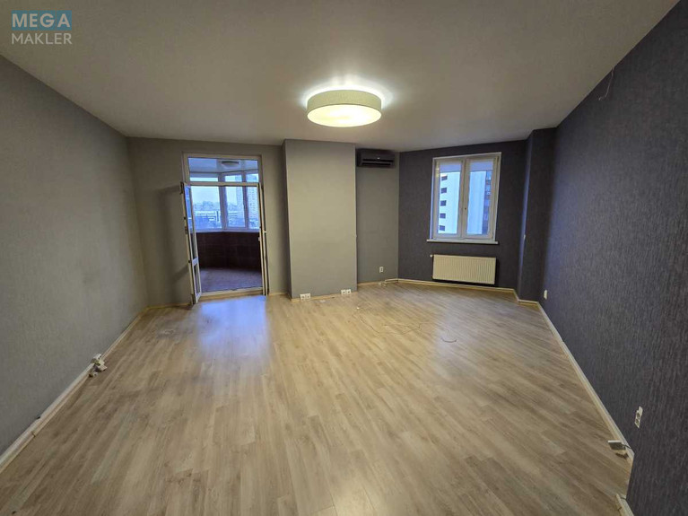 Продаж 4 кімнатної квартири (160/100/20), 5 пов. 9 пов. будинку, <a class="location-link" href="/kiev/" title="Недвижимость Київ">Київ</a>, <a class="location-link" href="/kiev/dneprovskij/" title="Недвижимость Дніпровський район">Дніпровський р-н</a>, Раисы Окипной ул., 4 (изображение 15)