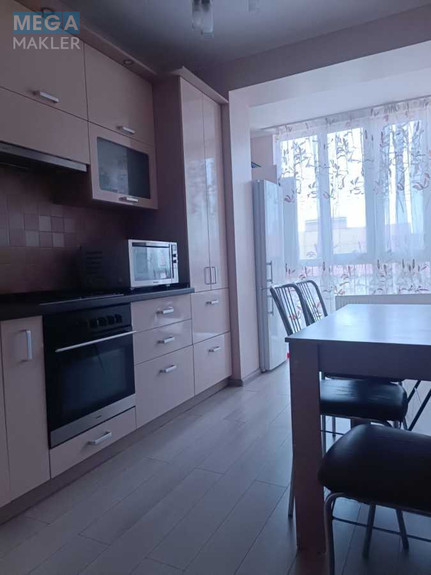 Оренда 2 кімнатної квартири, <a class="location-link" href="/petropavlovskaya-borshagovka/" title="Недвижимость Петропавлівська Борщагівка">Петропавлівська Борщагівка</a>, Фізкультурна, 25 (изображение 2)