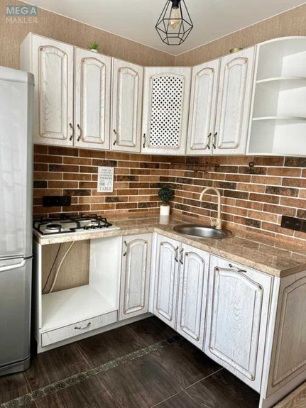 Продаж 3 кімнатної квартири (59/30/7), 2 пов. 5 пов. будинку, <a class="location-link" href="/kiev/" title="Недвижимость Київ">Київ</a>, <a class="location-link" href="/kiev/solomenskij/" title="Недвижимость Солом'янський район">Солом'янський р-н</a>, Вацлава Гавела бульв., 89/25 (изображение 4)