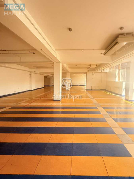Продаж комерційної нерухомості, 222 кв.м, под офис, <a class="location-link" href="/kiev/" title="Недвижимость Київ">Київ</a>, <a class="location-link" href="/kiev/svyatoshinskij/" title="Недвижимость Святошинський район">Святошинський р-н</a>, Берестейський просп., 136 (изображение 3)