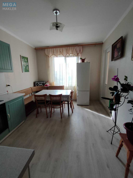 Оренда 1 кімнатної квартири, <a class="location-link" href="/kiev/" title="Недвижимость Київ">Київ</a>, <a class="location-link" href="/kiev/darnickij/" title="Недвижимость Дарницький район">Дарницький р-н</a>, Анни Ахматової вул., 37 (изображение 3)