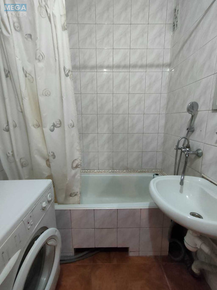 Оренда 1 кімнатної квартири, <a class="location-link" href="/kiev/" title="Недвижимость Київ">Київ</a>, <a class="location-link" href="/kiev/darnickij/" title="Недвижимость Дарницький район">Дарницький р-н</a>, Анни Ахматової вул., 37 (изображение 20)