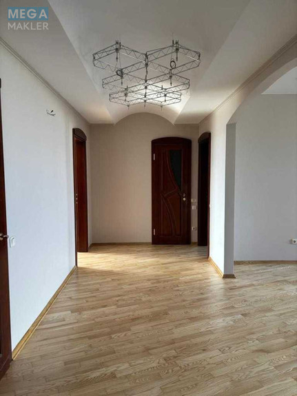 Продаж 4 кімнатної квартири (142/?/27), 19 пов. 25 пов. будинку, <a class="location-link" href="/kiev/" title="Недвижимость Київ">Київ</a>, <a class="location-link" href="/kiev/solomenskij/" title="Недвижимость Солом'янський район">Солом'янський р-н</a>, Клиническая ул., 23/25 (изображение 2)