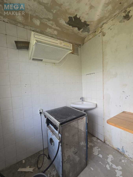 Продаж 3 кімнатної квартири (60/42/7), 8 пов. 9 пов. будинку, <a class="location-link" href="/kiev/" title="Недвижимость Київ">Київ</a>, <a class="location-link" href="/kiev/goloseevskij/" title="Недвижимость Голосіївський район">Голосіївський р-н</a>, Васильковская ул., 2-А (изображение 2)