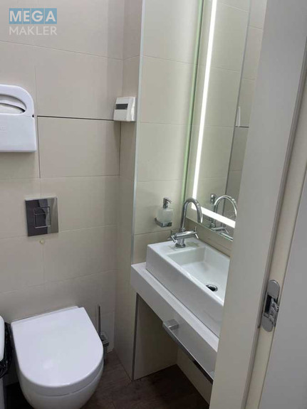Продаж комерційної нерухомості, 110 кв.м, под офис, <a class="location-link" href="/kiev/" title="Недвижимость Київ">Київ</a>, <a class="location-link" href="/kiev/shevchenkovskij/" title="Недвижимость Шевченківський район">Шевченківський р-н</a>, Пушкінська вул., 33 (изображение 5)
