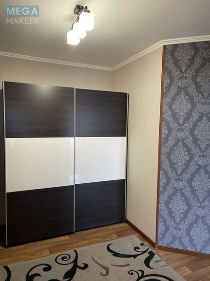 Оренда 3 кімнатної квартири, <a class="location-link" href="/kiev/" title="Недвижимость Київ">Київ</a>, <a class="location-link" href="/kiev/darnickij/" title="Недвижимость Дарницький район">Дарницький р-н</a>, Анни Ахматової вул., 18 (изображение 5)