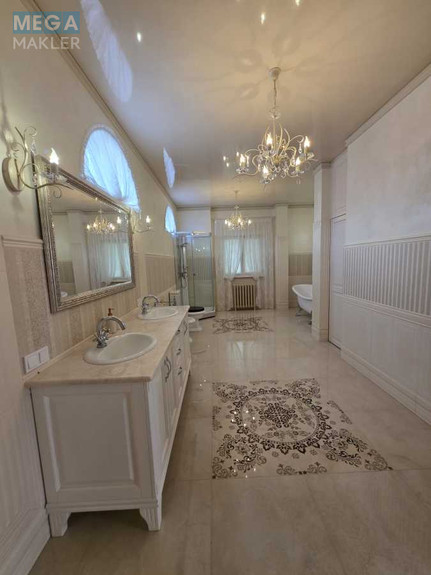 Продаж дома, 3 поверху, 496 кв.м, 6 кімнат, ділянка 15 соток, <a class="location-link" href="/belaya-tserkov/" title="Недвижимость Біла Церква">Біла Церква</a>, Вокзальна (изображение 5)