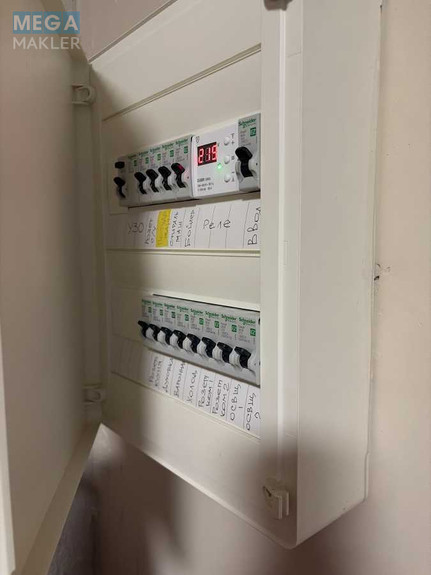 Продаж 2 кімнатної квартири (78/?/12), 25 пов. 25 пов. будинку, <a class="location-link" href="/kiev/" title="Недвижимость Київ">Київ</a>, <a class="location-link" href="/kiev/obolonskij/" title="Недвижимость Оболонський район">Оболонський р-н</a>, Балтійський пров., 1 (изображение 10)