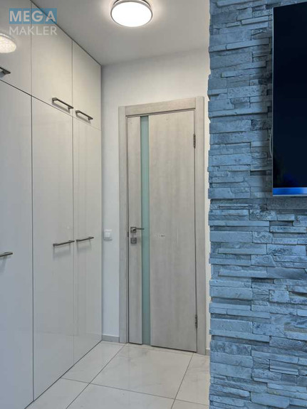 Оренда 2 кімнатної квартири, <a class="location-link" href="/kiev/" title="Недвижимость Київ">Київ</a>, <a class="location-link" href="/kiev/darnickij/" title="Недвижимость Дарницький район">Дарницький р-н</a>, Урлівська вул., 23Г (изображение 10)