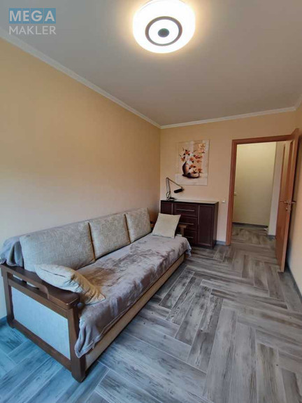 Оренда 2 кімнатної квартири, <a class="location-link" href="/kiev/" title="Недвижимость Київ">Київ</a>, <a class="location-link" href="/kiev/solomenskij/" title="Недвижимость Солом'янський район">Солом'янський р-н</a>, Митрополита Липковского ул., 3 (изображение 4)
