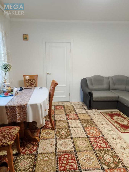 Продаж дома, 2 поверху, 310 кв.м, 7 кімнат, ділянка 15 соток, <a class="location-link" href="/putrovka/" title="Недвижимость Путрівка">Путрівка</a>, Нахімова, 4 (изображение 6)