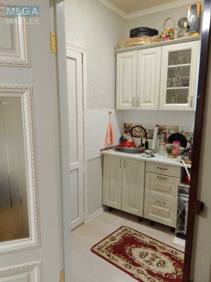 Продаж дома, 2 поверху, 310 кв.м, 7 кімнат, ділянка 15 соток, <a class="location-link" href="/putrovka/" title="Недвижимость Путрівка">Путрівка</a>, Нахімова, 4 (изображение 8)