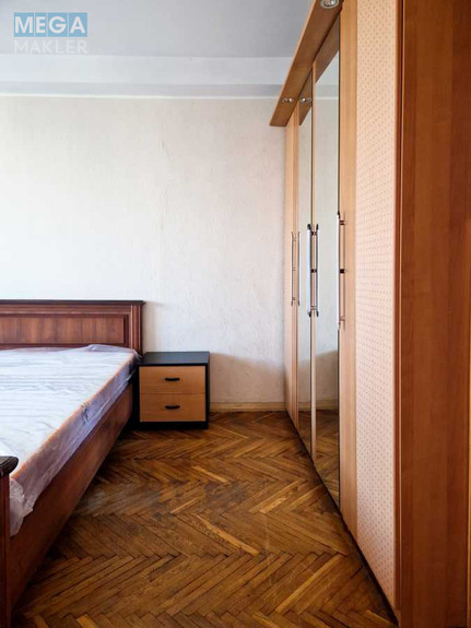 Оренда 2 кімнатної квартири, <a class="location-link" href="/kiev/" title="Недвижимость Київ">Київ</a>, <a class="location-link" href="/kiev/pecherskij/" title="Недвижимость Печерський район">Печерський р-н</a>, Велика Васильківська вул., 45 (изображение 4)