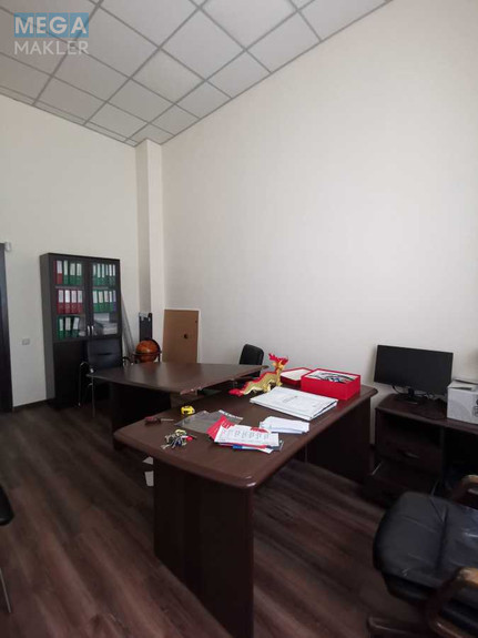 Оренда комерційної нерухомості, 221 кв.м, под офис, <a class="location-link" href="/kiev/" title="Недвижимость Київ">Київ</a>, <a class="location-link" href="/kiev/shevchenkovskij/" title="Недвижимость Шевченківський район">Шевченківський р-н</a>, Глибочицька вул., 40 (изображение 15)